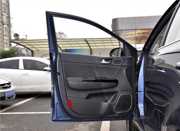 起亚KX5 2019款 2.0L 自动两驱舒适版 车厢座椅   前门板