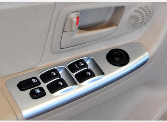 赛拉图 2010款 1.6L MT GL 车厢座椅   门窗控制