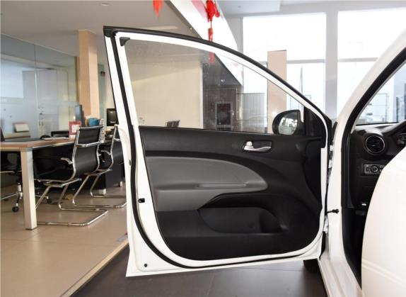 焕驰 2017款 1.4L 手动豪华版Deluxe 车厢座椅   前门板
