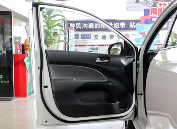 焕驰 2020款 1.4L 自动舒适天窗版 车厢座椅   前门板