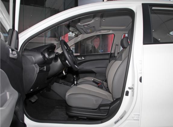 焕驰 2020款 改款 1.4L 自动精英互联版 车厢座椅   前排空间