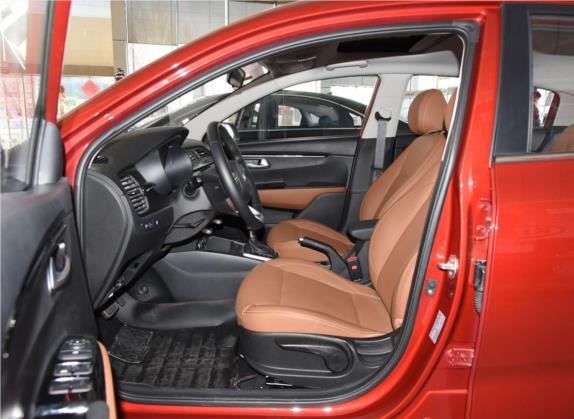 KX CROSS 2019款 1.6L 自动灵动天窗版 国V 车厢座椅   前排空间