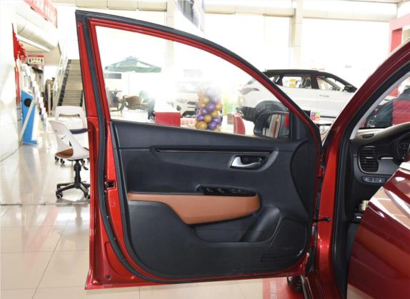KX CROSS 2019款 1.6L 自动灵动天窗版 国V 车厢座椅   前门板