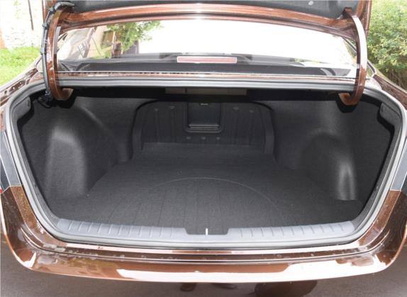 凯绅 2017款 1.6T 自动GLS 车厢座椅   后备厢