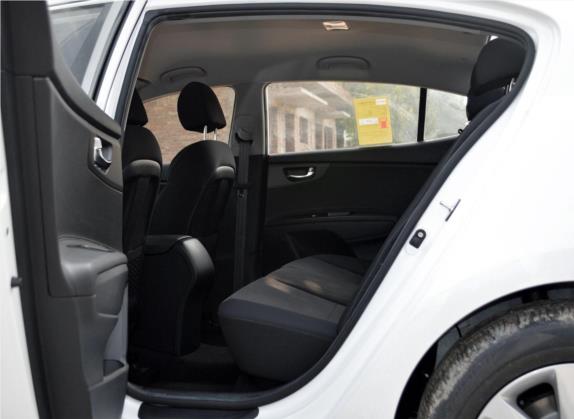 凯绅 2017款 1.8L 自动GL 车厢座椅   后排空间
