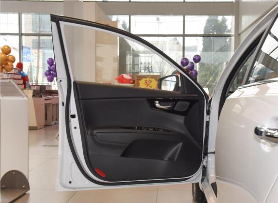 凯绅 2019款 1.8L 自动DLX 车厢座椅   前门板