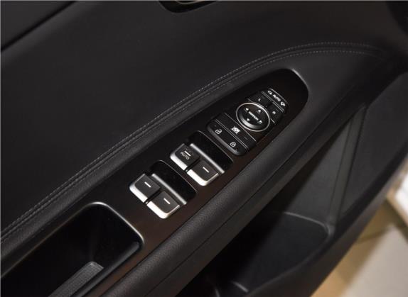 凯绅 2019款 1.8L 自动DLX 车厢座椅   门窗控制