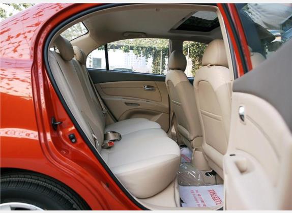 锐欧 2007款 1.6L AT GLS 车厢座椅   后排空间