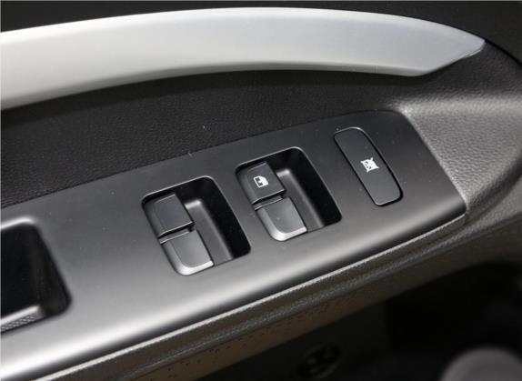 奕跑 2019款  1.4L 自动运动版 国VI 车厢座椅   门窗控制