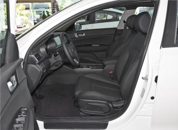 起亚K5新能源 2018款 2.0L 智享版 车厢座椅   前排空间