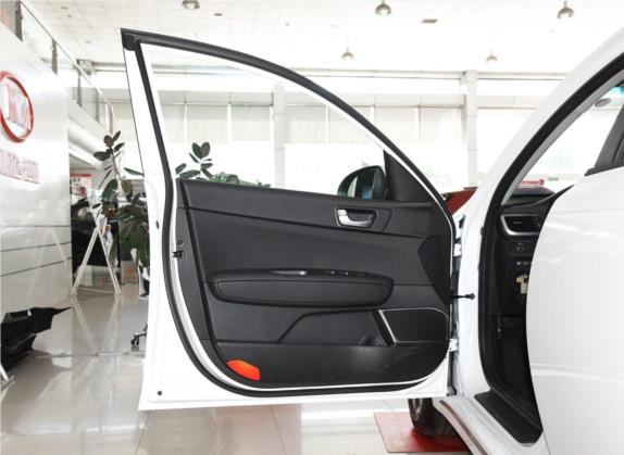 起亚K5新能源 2018款 2.0L 智享版 车厢座椅   前门板