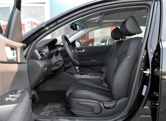 起亚K5新能源 2019款 2.0L GLS 车厢座椅   前排空间