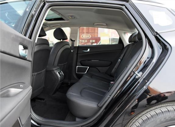 起亚K5新能源 2019款 2.0L GLS 车厢座椅   后排空间