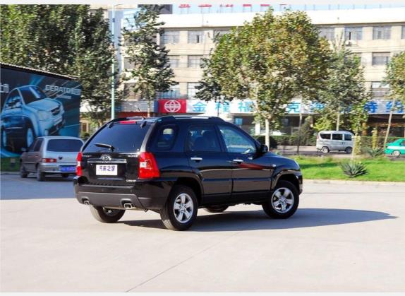 狮跑 2007款 2.0L 手动两驱版GLS 外观   斜后