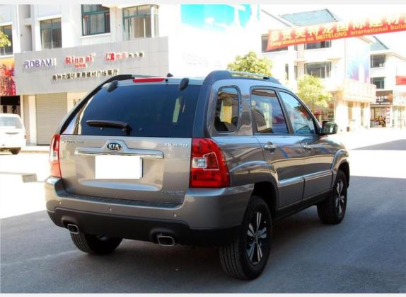 狮跑 2011款 2.0L 自动两驱版GLS 外观   斜后