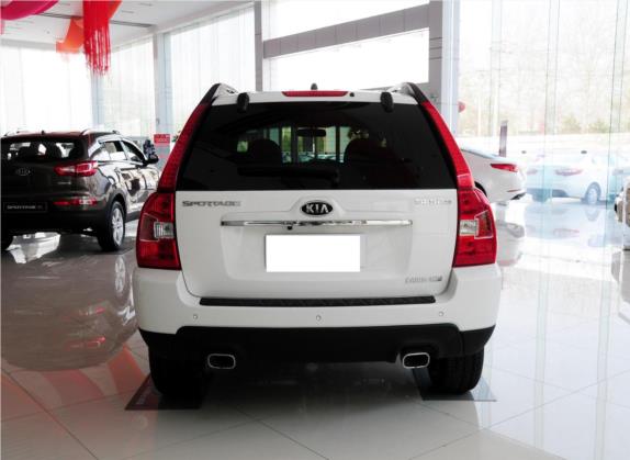 狮跑 2012款 2.0L 手动两驱版GLS 外观   正后