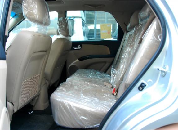 狮跑 2012款 2.0L 自动两驱版Premium 车厢座椅   后排空间