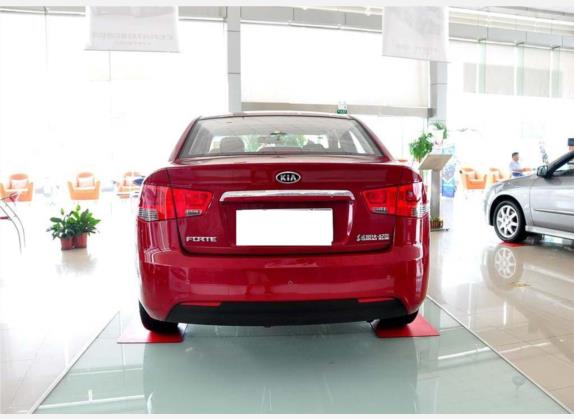 福瑞迪 2009款 1.6L MT GLS 外观   正后