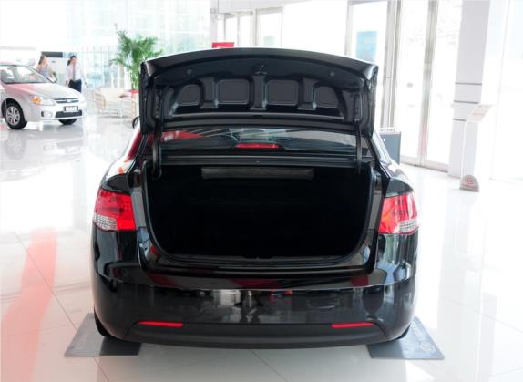 福瑞迪 2012款 1.6L MT GL 纪念版 车厢座椅   后备厢