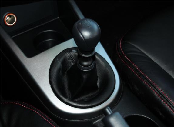 福瑞迪 2012款 1.6L MT GL 纪念版 中控类   挡把