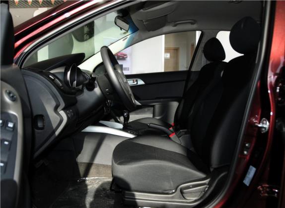 福瑞迪 2014款 1.6L AT GL 车厢座椅   前排空间