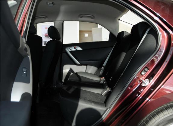 福瑞迪 2014款 1.6L AT GL 车厢座椅   后排空间