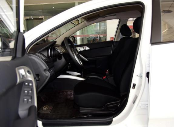 福瑞迪 2016款 1.6L MT GL 车厢座椅   前排空间