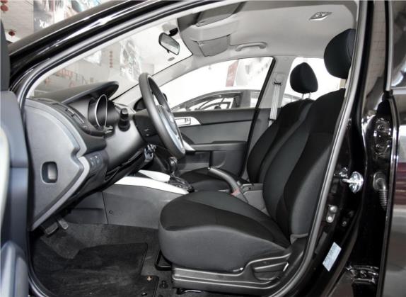 福瑞迪 2016款 1.6L AT GL 车厢座椅   前排空间