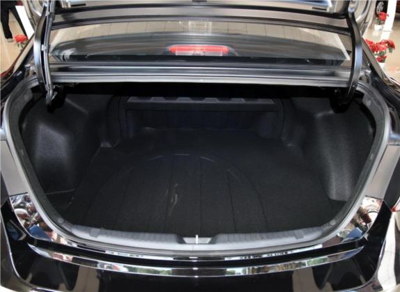 福瑞迪 2016款 1.6L AT GL 车厢座椅   后备厢