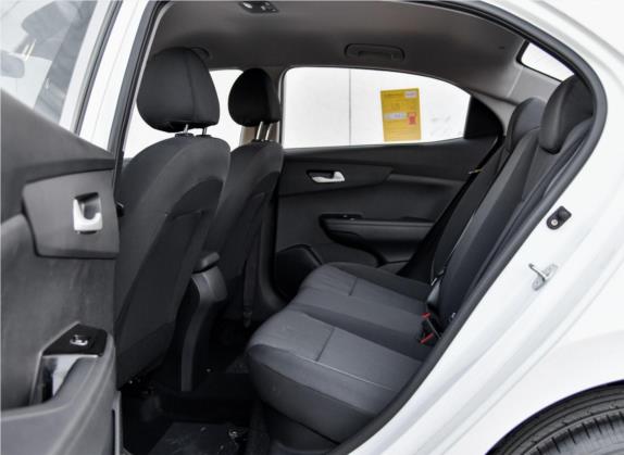 福瑞迪 2018款 1.6L 手动舒适版Smart 车厢座椅   后排空间