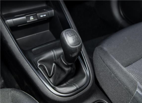 福瑞迪 2018款 1.6L 手动舒适版Smart 中控类   挡把