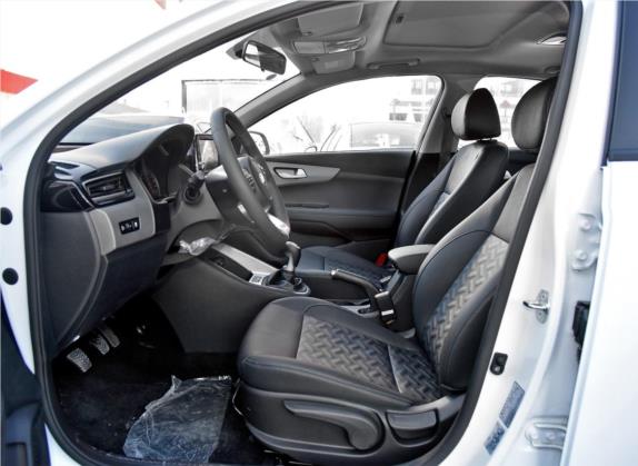 福瑞迪 2018款 1.6L 手动智享天窗版Value 车厢座椅   前排空间