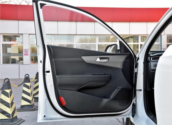 福瑞迪 2018款 1.6L 手动智享天窗版Value 车厢座椅   前门板