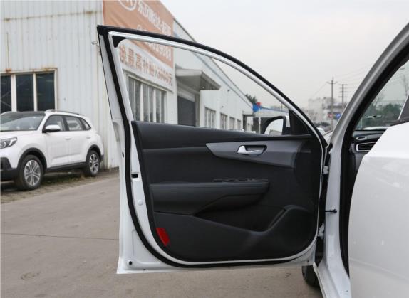 福瑞迪 2019款 1.6L 自动风尚版 国VI 车厢座椅   前门板