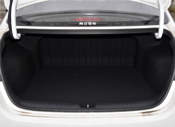 福瑞迪 2019款 1.6L 自动智享互联版 国VI 车厢座椅   后备厢