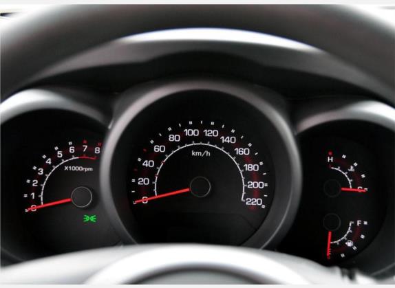 秀尔 2010款 1.6L AT GL 中控类   仪表盘