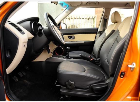 秀尔 2010款 1.6L MT GLS 车厢座椅   前排空间