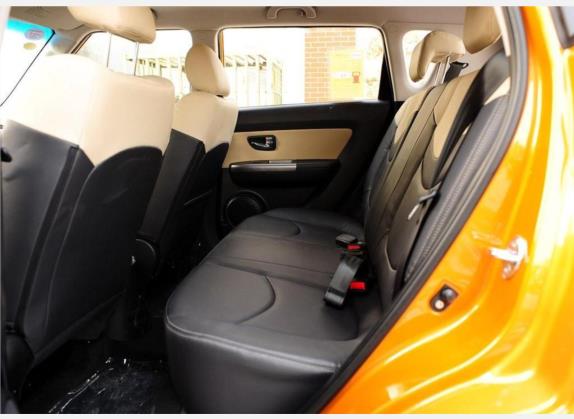 秀尔 2010款 1.6L MT GLS 车厢座椅   后排空间