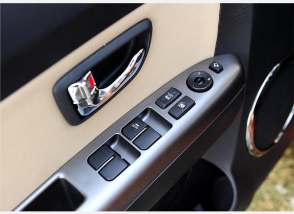 秀尔 2010款 1.6L MT GLS 车厢座椅   门窗控制