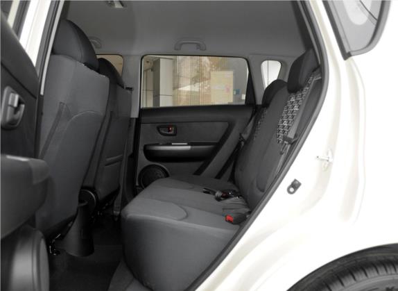 秀尔 2013款 1.6L MT GL 车厢座椅   后排空间