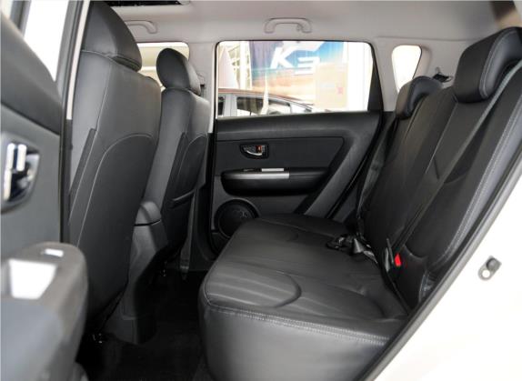 秀尔 2013款 1.6L AT Premium 车厢座椅   后排空间