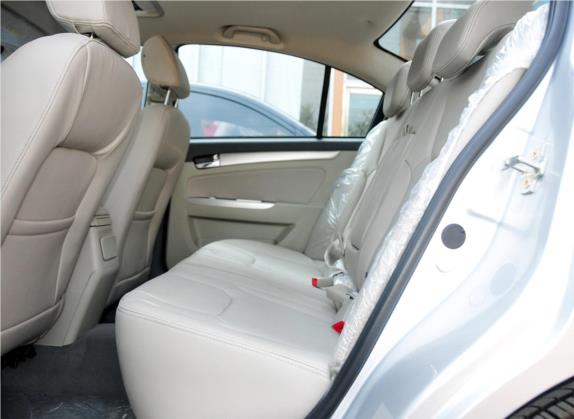 瑞麒G3 2012款 1.6L CVT豪华型 车厢座椅   后排空间