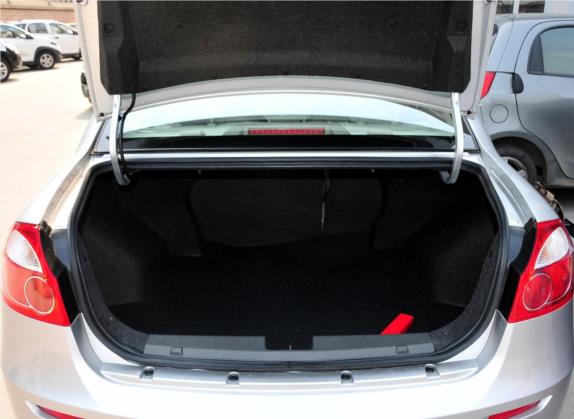 瑞麒G3 2012款 1.6L CVT豪华型 车厢座椅   后备厢