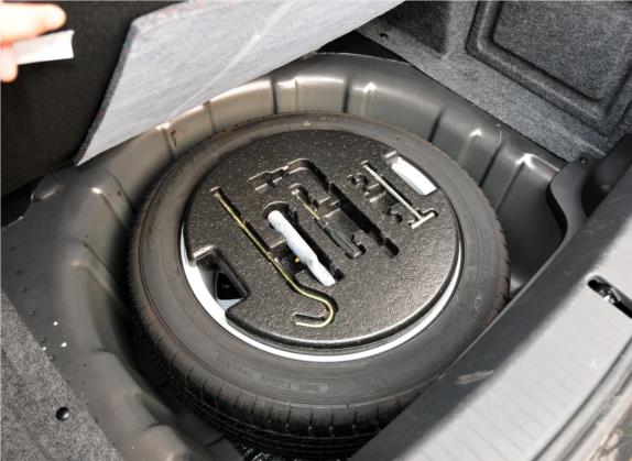 瑞麒G6 2011款 2.0T 自动旗舰型 其他细节类   备胎