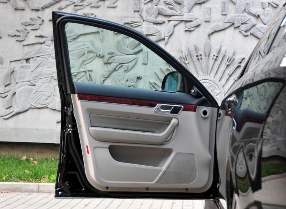 瑞麒G6 2011款 2.0T 自动旗舰型 车厢座椅   前门板