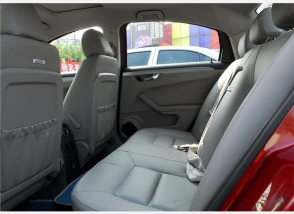 瑞麒G5 2010款 2.0T 手动尊贵型 车厢座椅   后排空间