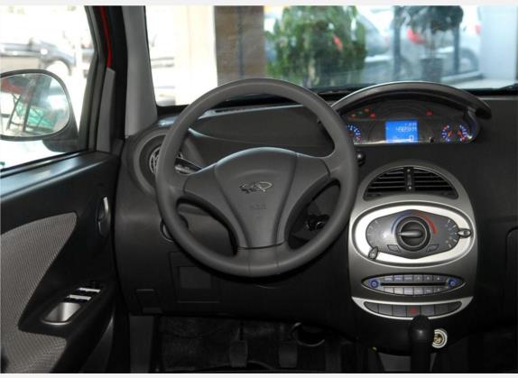 瑞麒M1 2009款 进化版 1.3L 手动舒适型 中控类   驾驶位