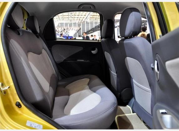 瑞麒M1 2009款 进化版 1.3L 手动精英型 车厢座椅   后排空间