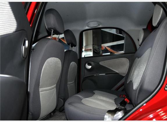 瑞麒M1 2010款 进化版 1.3L AMT豪华型 车厢座椅   后排空间