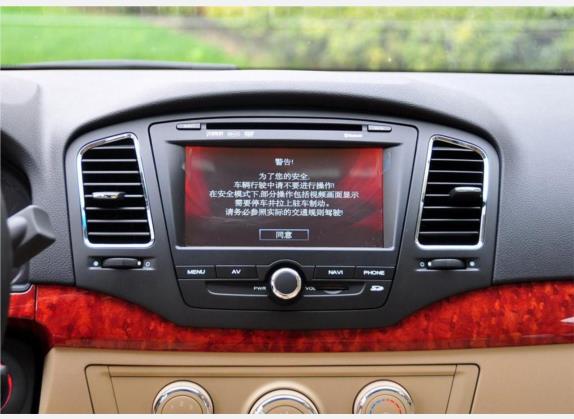 荣威350 2010款 350C 1.5L 手动迅智版 中控类   中控台